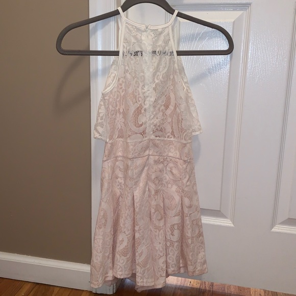 Women’s Peach and White Lace Romper - Picture 2 of 2